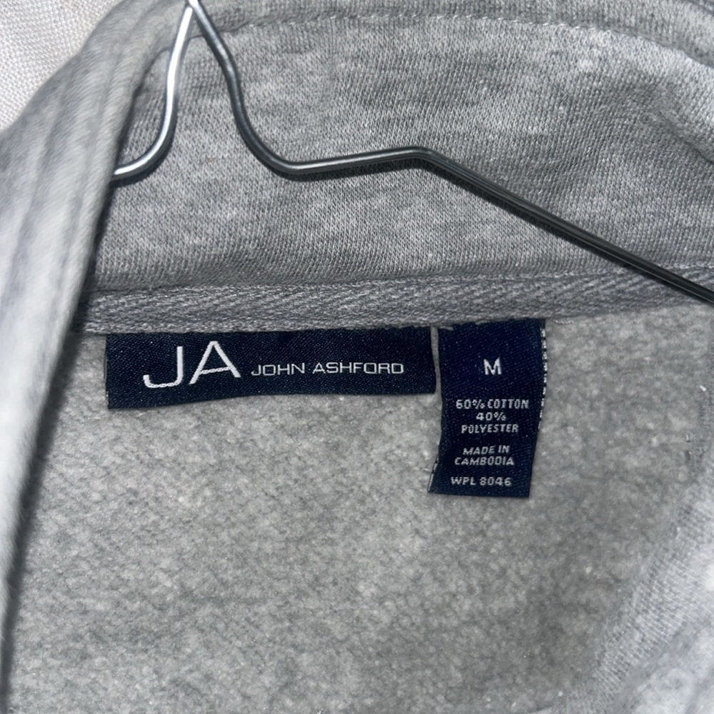 Gently used men’s sweater John ashford size M - Picture 2 of 3